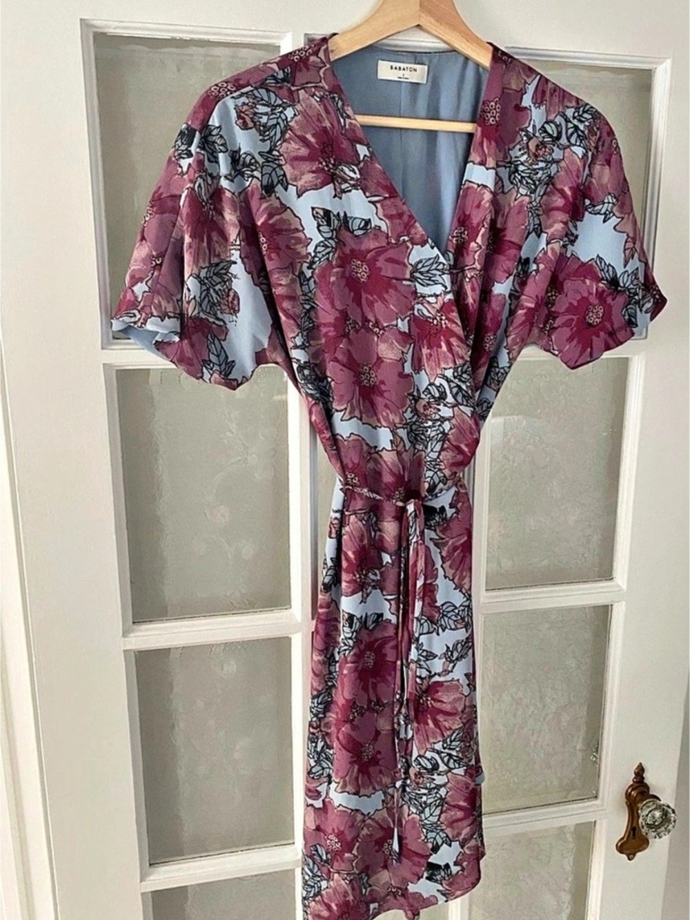 Babaton Aritzia Floral Wrap Midi Dress Blue & Burgundy Size L